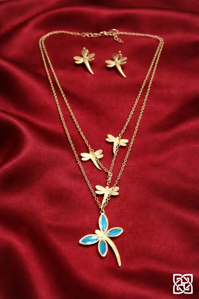 Dhatu Suttam Pendant Earrings Set 008