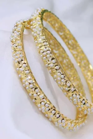 Aarunika Jadau Bangle – Pearl Radiance From The Suttra Series by Dhatu Suttam