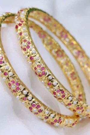 Meherika Jadau Bangle – Blush Pink From The Suttra Series by Dhatu Suttam