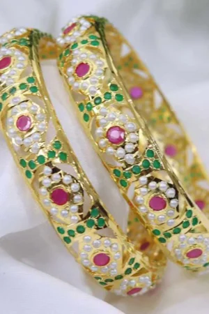 Varnika Jadau Bangle – Rosé Emerald Medallion From The Suttra Series by Dhatu Suttam