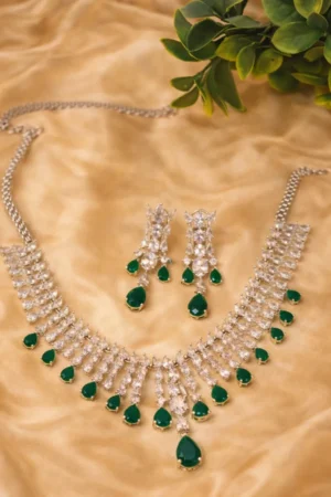 Zariya Emerald Fringe Diamond Necklace Set